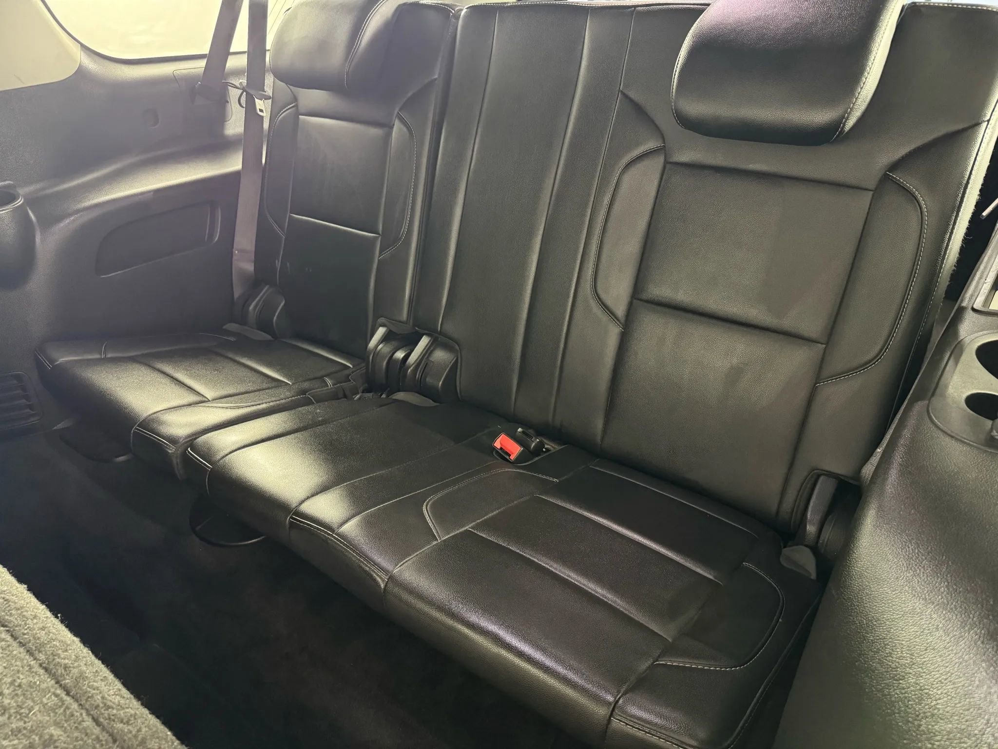 Used 2015 Chevrolet Suburban LT w/ Luxury Package image 40