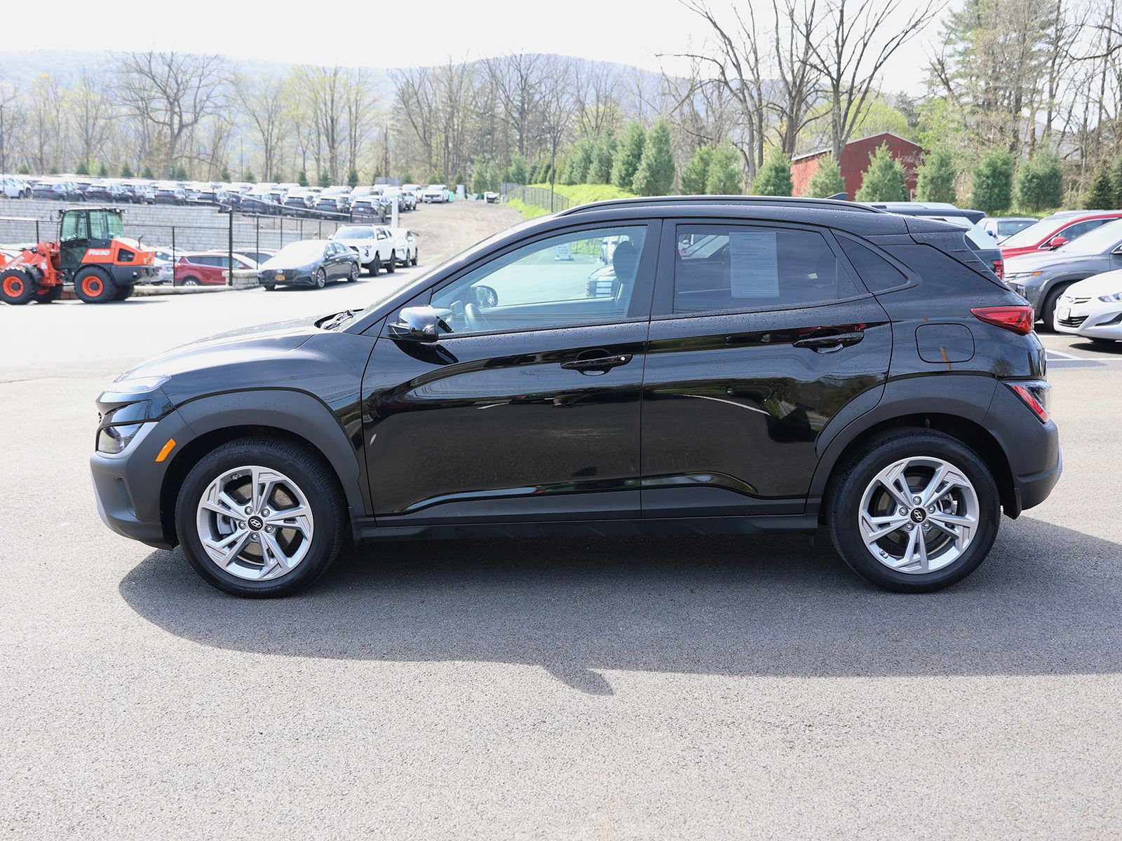 Certified 2023 Hyundai Kona SEL AWD/4WD image 4