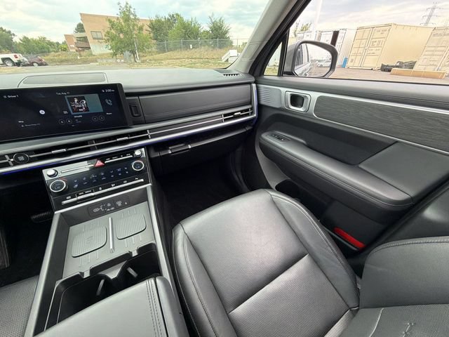 Used 2024 Hyundai Santa Fe Limited AWD/4WD image 11