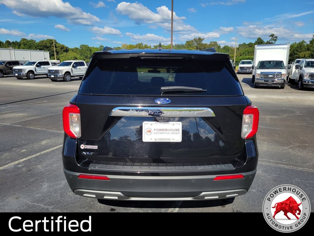 Certified 2024 Ford Explorer XLT w/ Equipment Group 202A RWD image 5