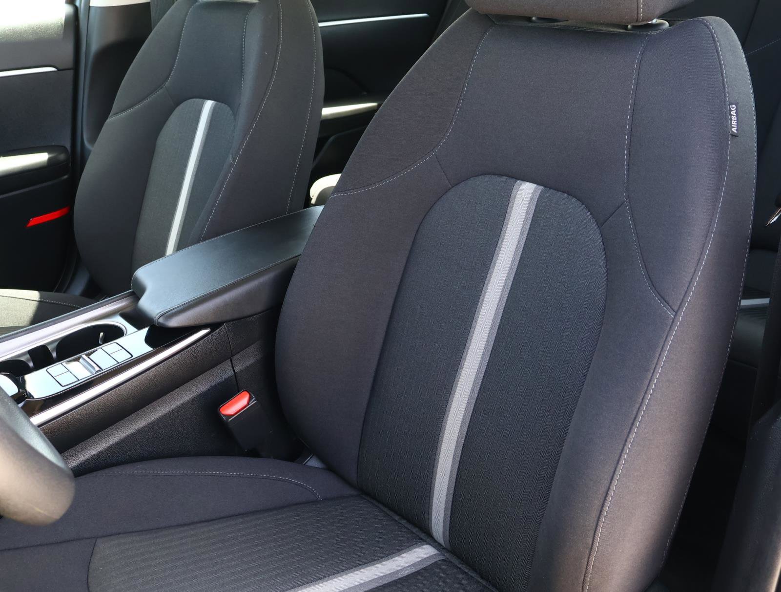 Used 2023 Hyundai Sonata SE w/ Preferred Accessory Package image 11