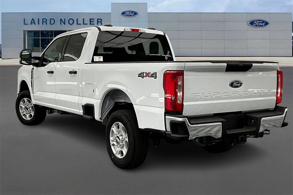 New 2026 Ford F350 XLT image 3