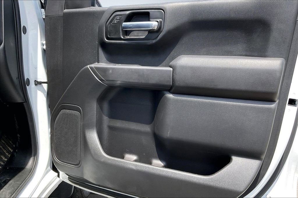 Used 2025 Chevrolet Silverado 1500 Custom Trail Boss w/ LPO, Dark Essentials Package AWD/4WD image 23
