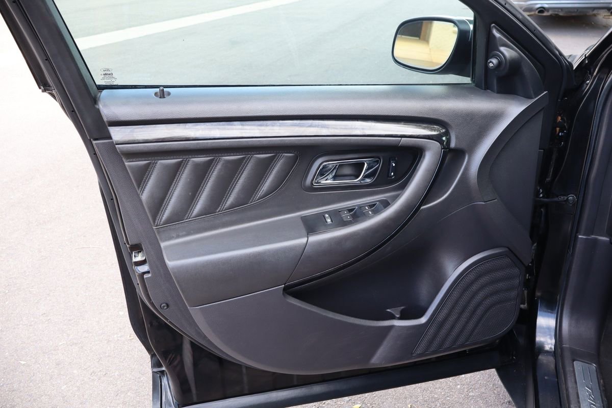 Used 2010 Ford Taurus Limited image 23