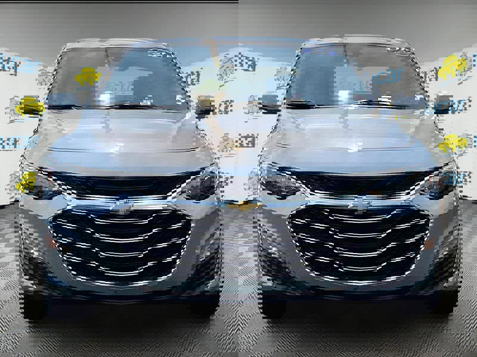 Used 2024 Chevrolet Malibu LT image 2