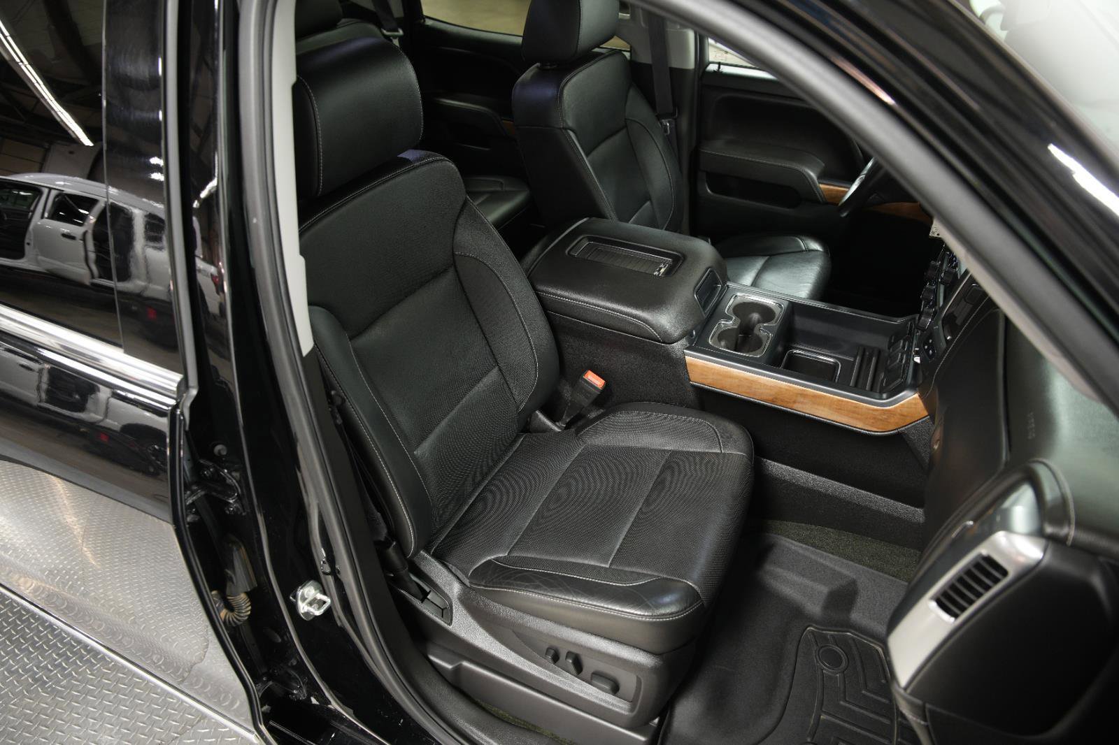 Used 2017 Chevrolet Silverado 1500 LTZ w/ Sport Package image 14