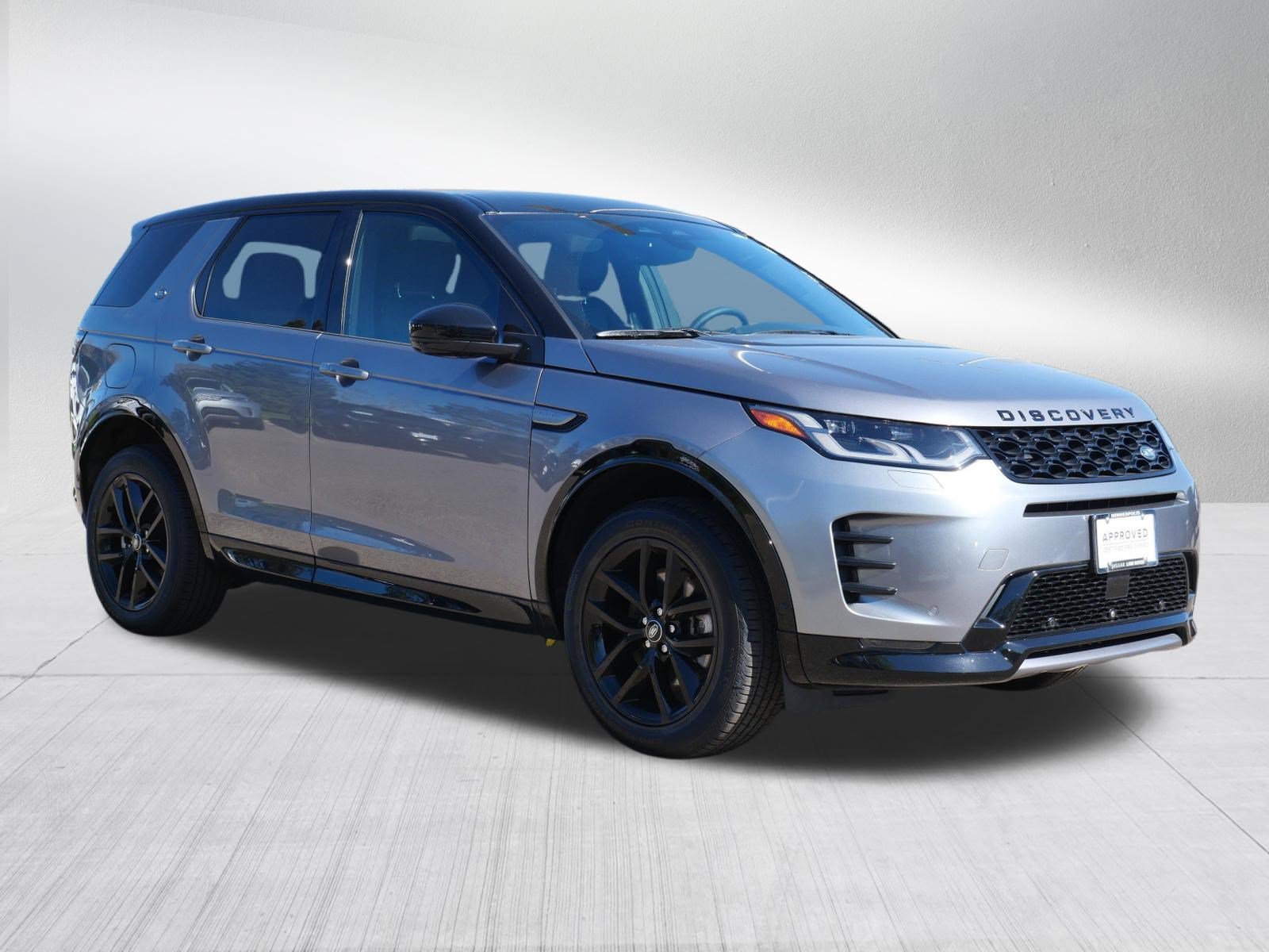 Used 2024 Land Rover Discovery Sport Dynamic SE AWD/4WD image 7