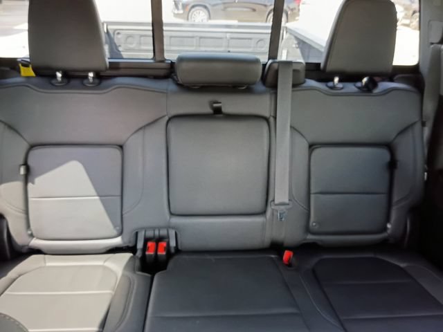 Used 2022 Chevrolet Silverado 2500 LTZ w/ LTZ Convenience Package AWD/4WD image 5