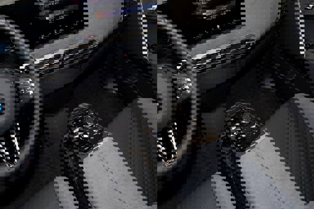 Used 2026 BMW iX xDrive60 w/ M Sport Package image 22