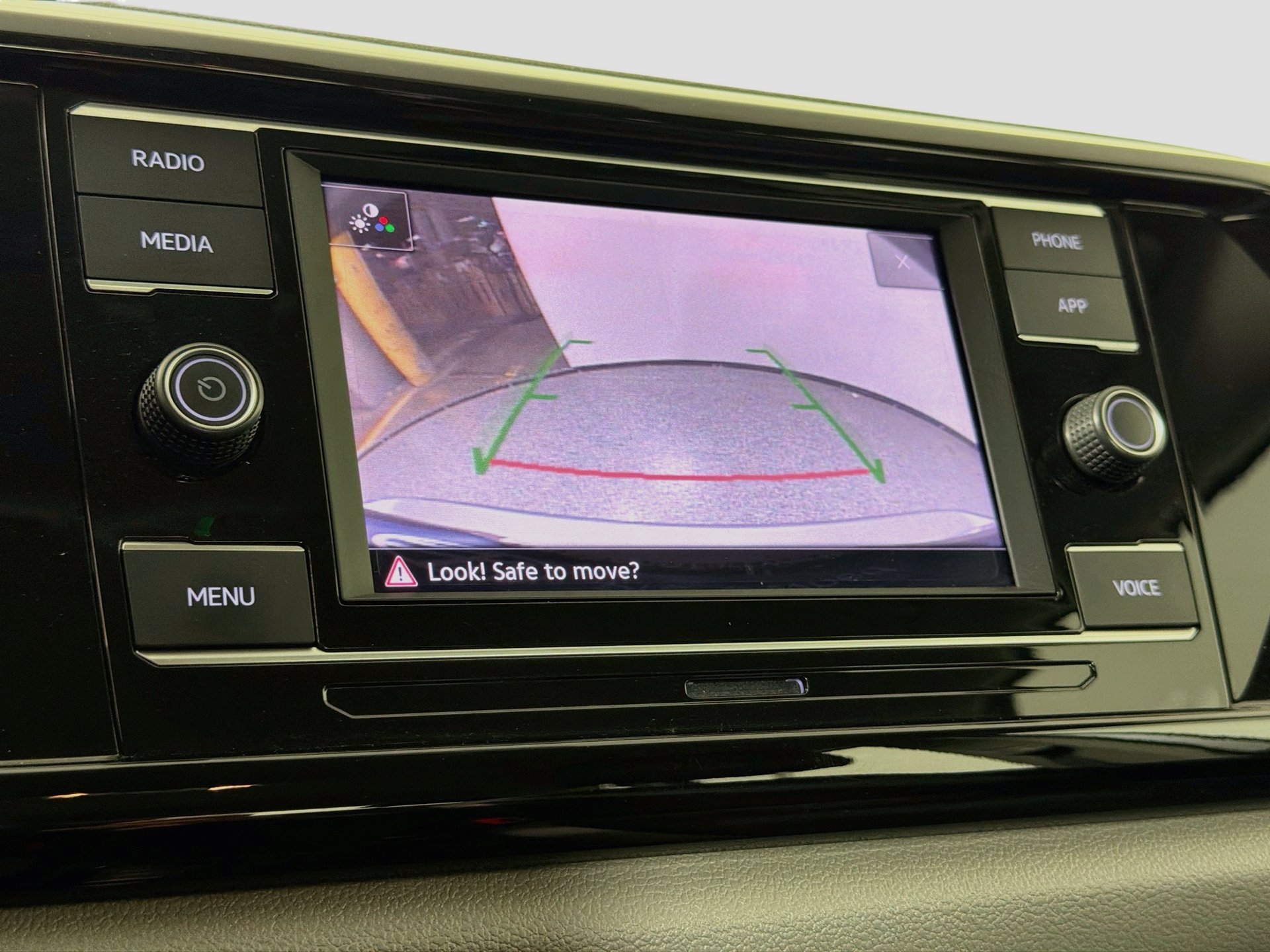 Certified 2023 Volkswagen Taos S FWD image 13