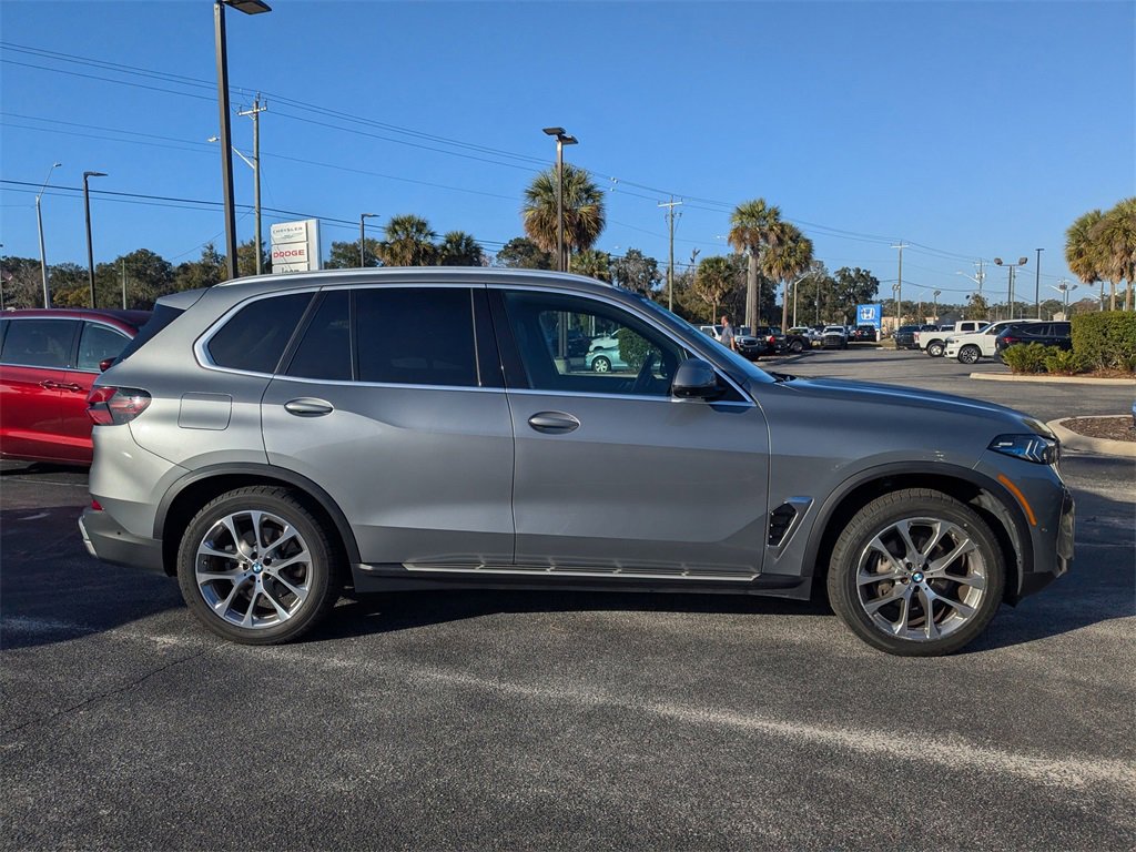 Used 2024 BMW X5 sDrive40i image 2