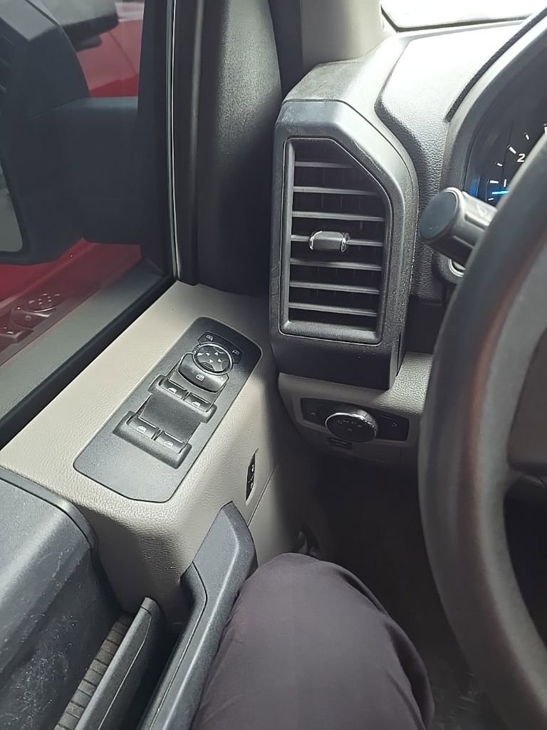 Used 2015 Ford F150 XL w/ Equipment Group 101A Mid AWD/4WD image 3