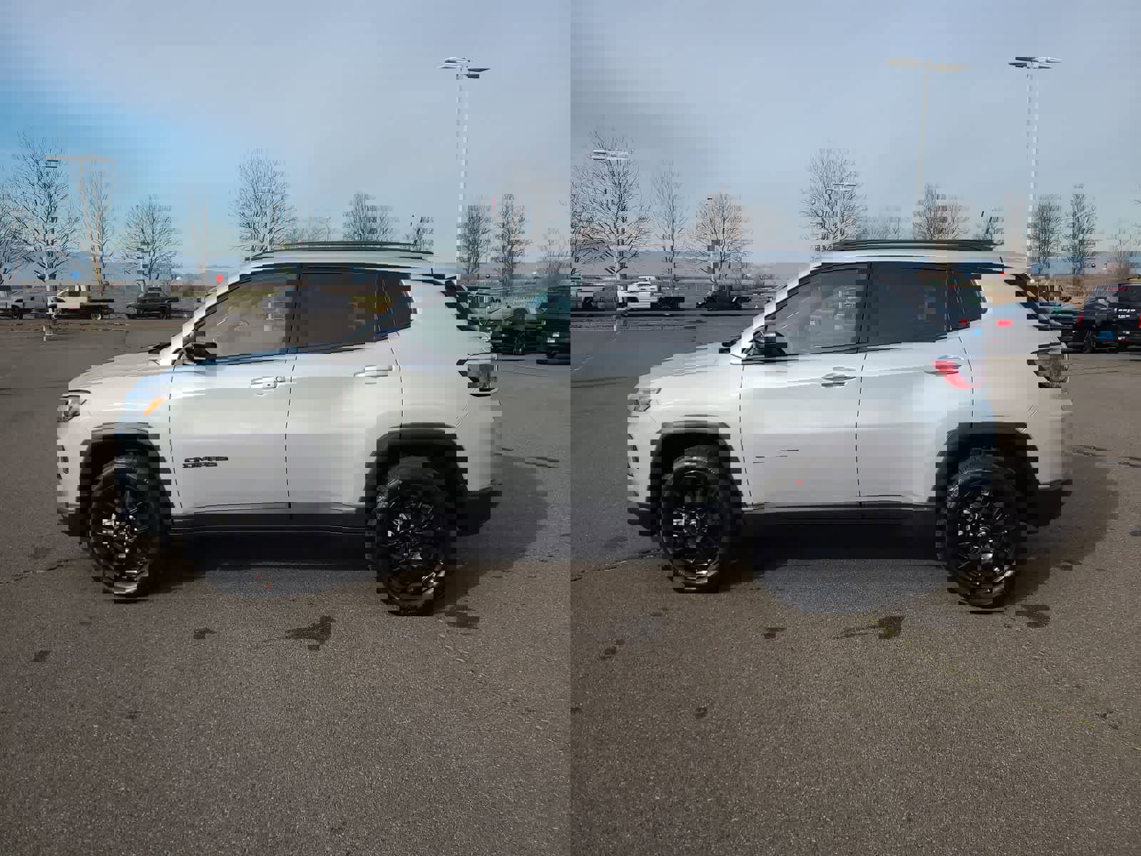 New 2026 Jeep Compass Latitude image 11