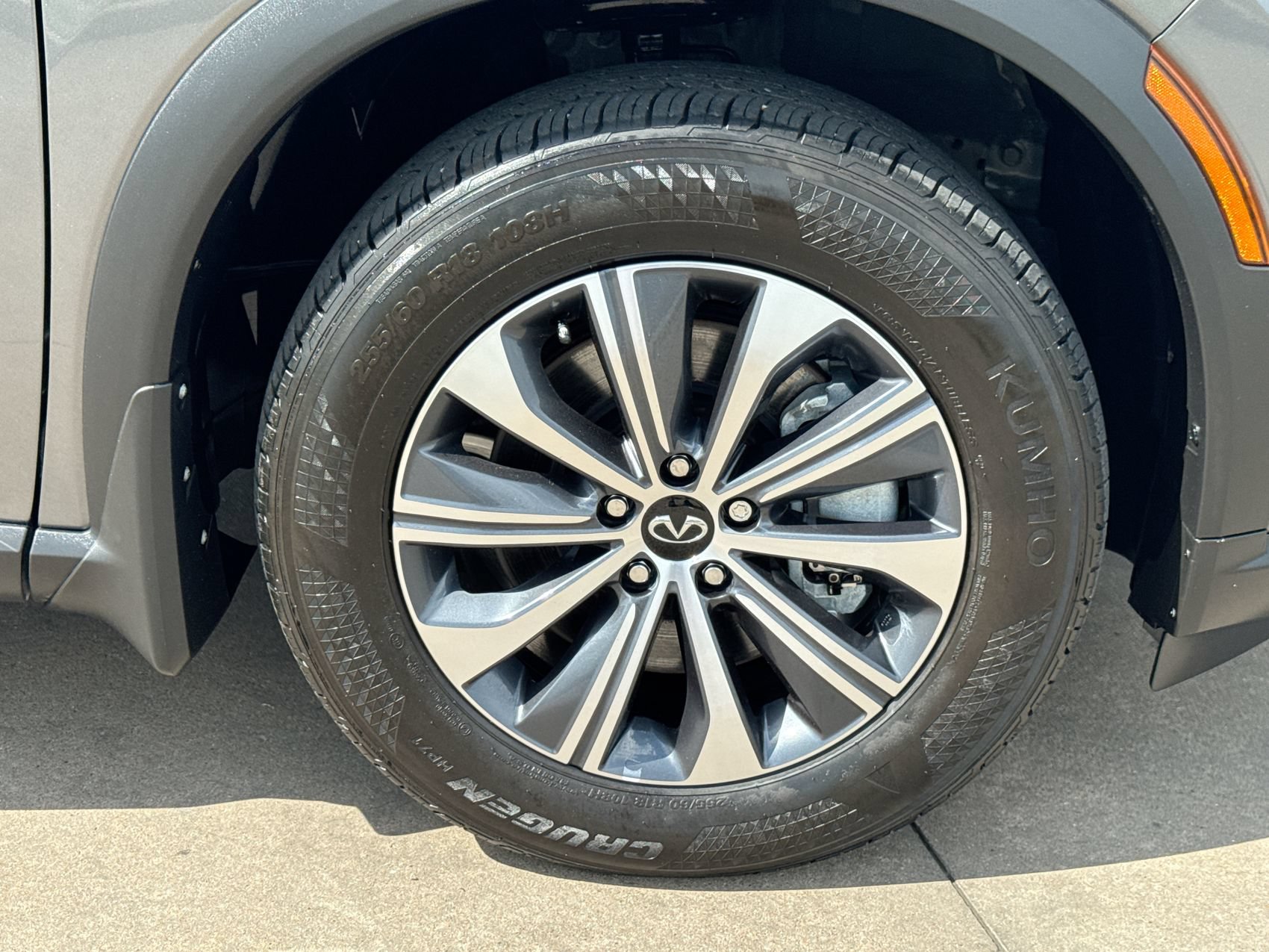 Used 2025 INFINITI QX60 Pure w/ Cargo Package FWD image 10