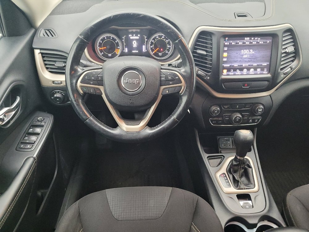 Used 2015 Jeep Cherokee Latitude image 22