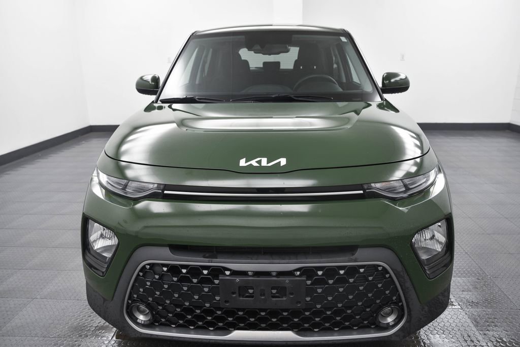 Used 2022 Kia Soul EX image 2
