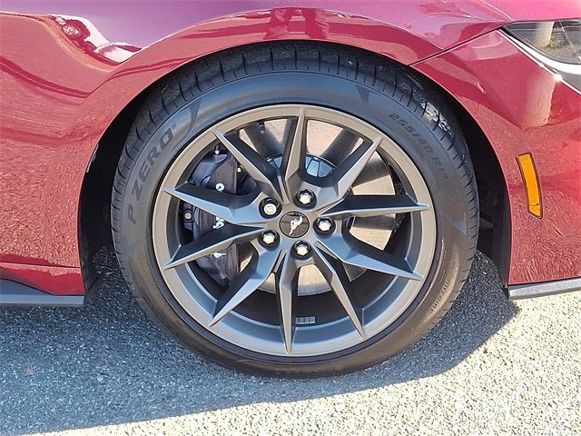 Used 2025 Ford Mustang Dark Horse image 29
