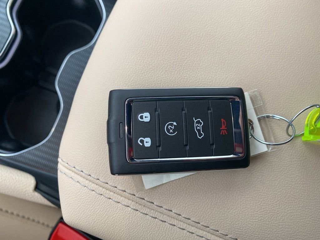 New 2025 Jeep Grand Cherokee L Limited image 54