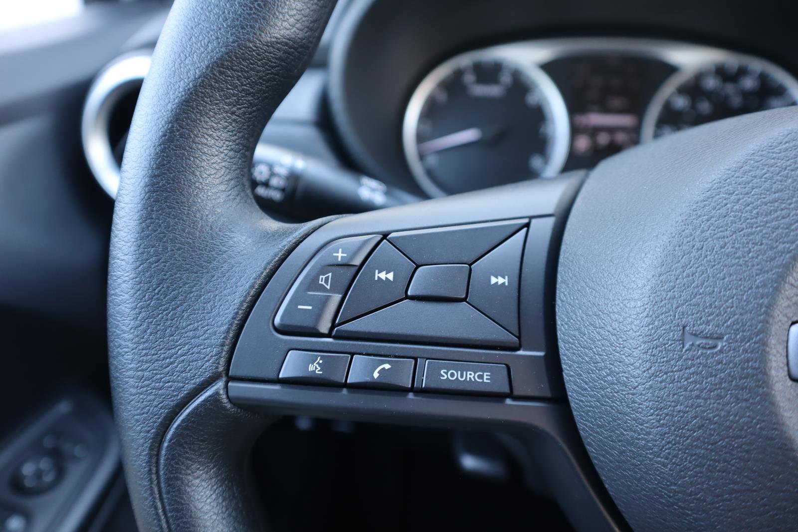 Used 2025 Nissan Versa S w/ Trunk Package image 24