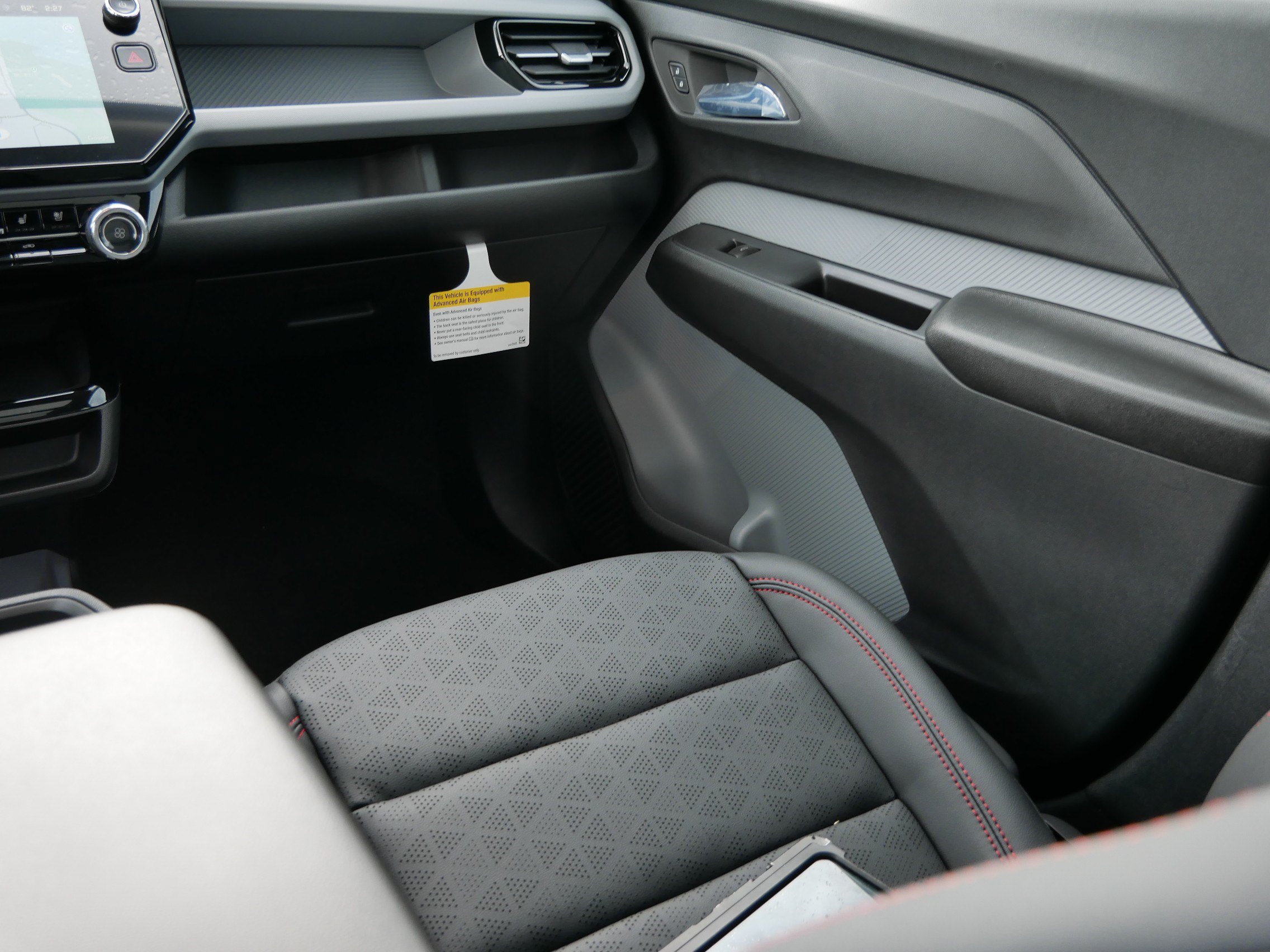 New 2027 Chevrolet Bolt RS w/ Technology Package FWD image 15