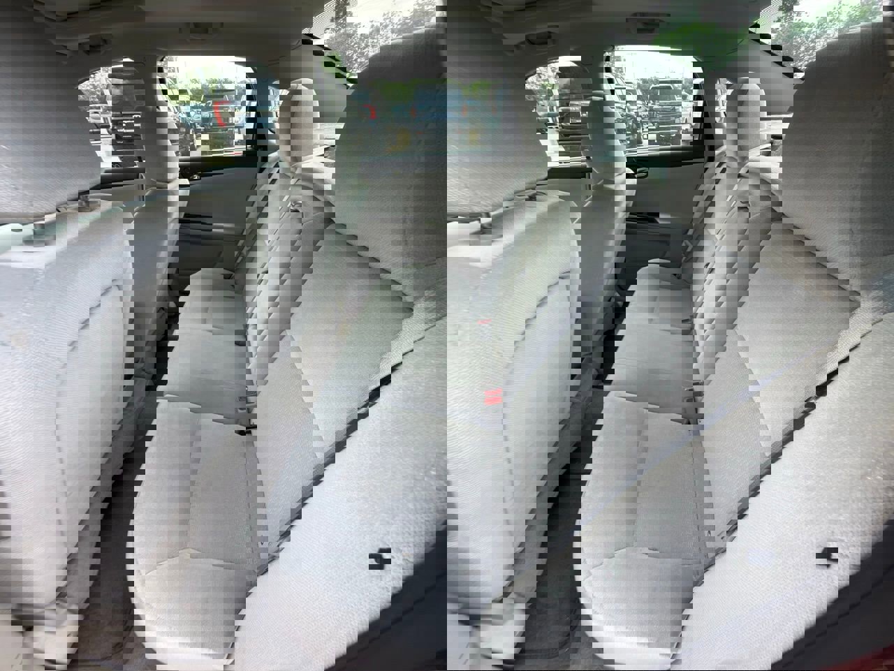 Used 2015 Chevrolet Impala LT w/ LT Sunroof Package image 7