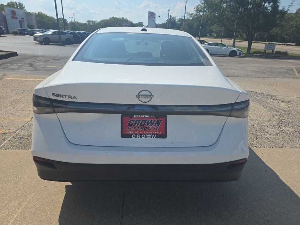 New 2027 Nissan Sentra S w/ Floor Mat Package FWD image 4