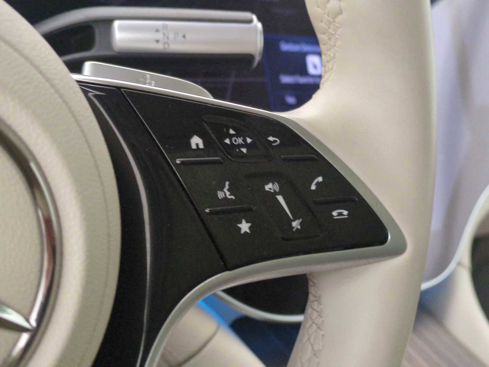 Used 2023 Mercedes-Benz EQS 580 4MATIC SUV image 24