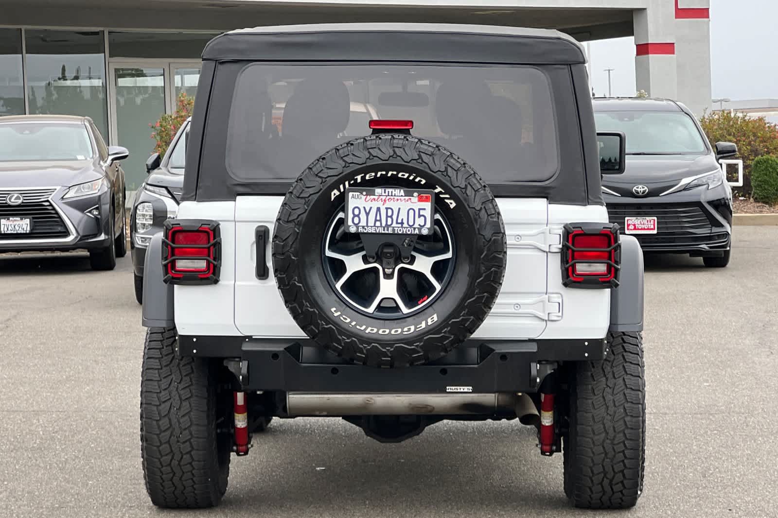 Used 2021 Jeep Wrangler Rubicon AWD/4WD image 8