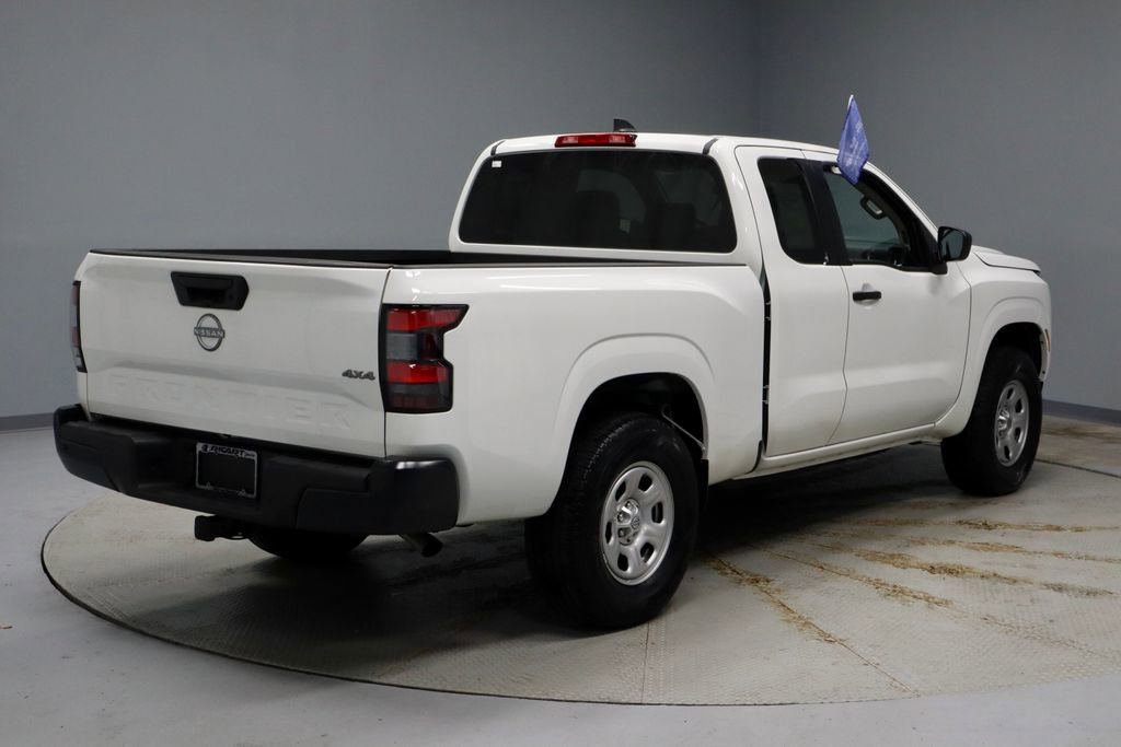 Certified 2025 Nissan Frontier S image 11