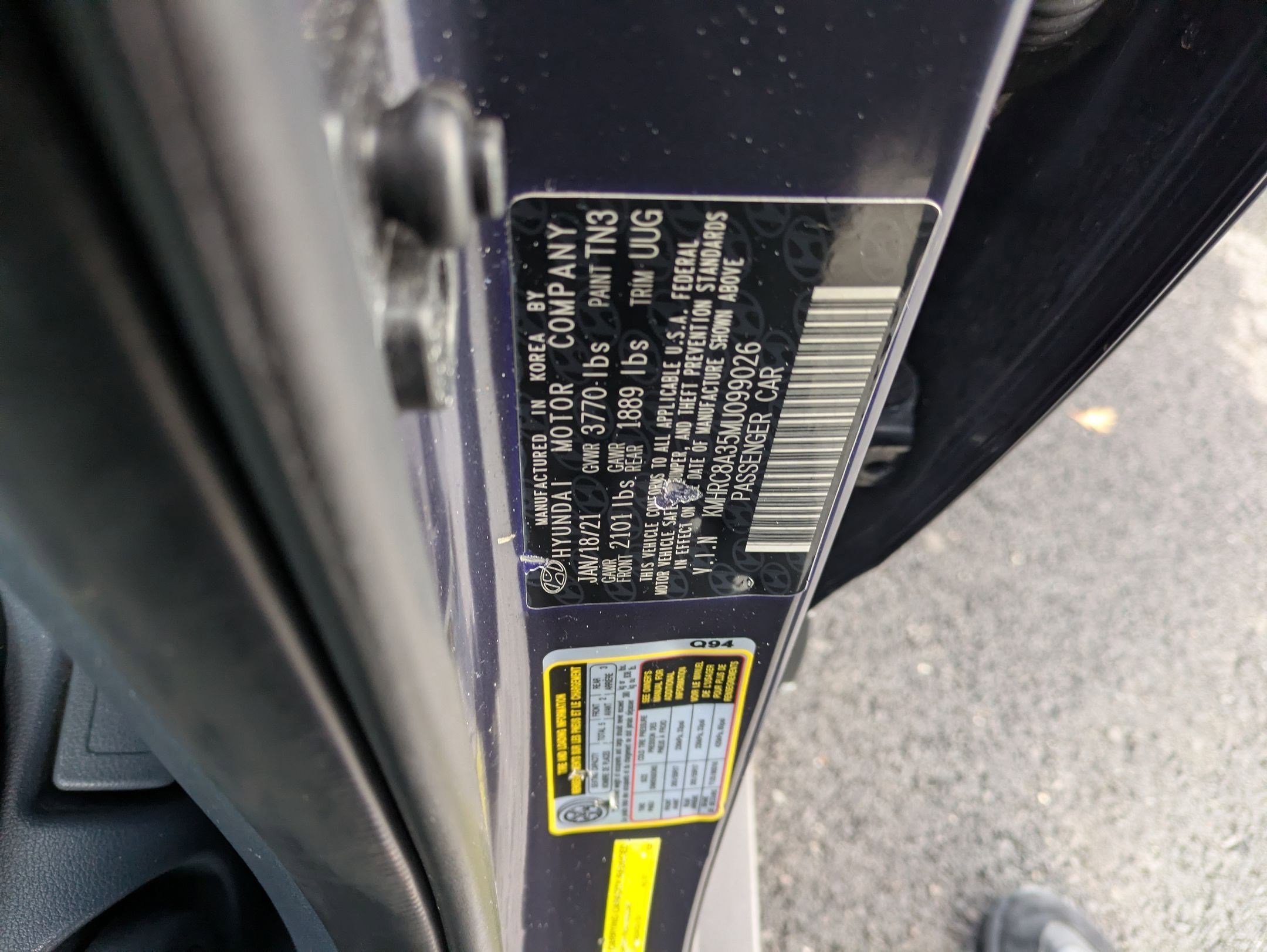 Certified 2021 Hyundai Venue image 29