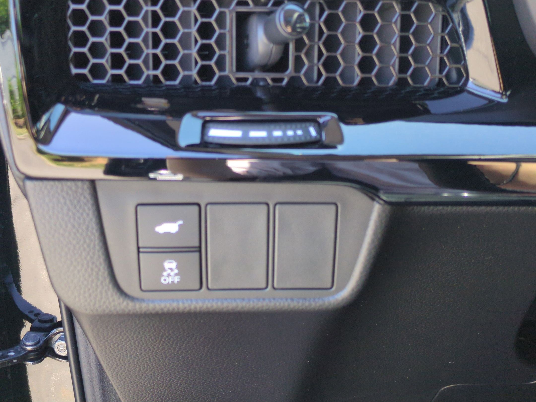 Used 2025 Honda CR-V EX-L image 16