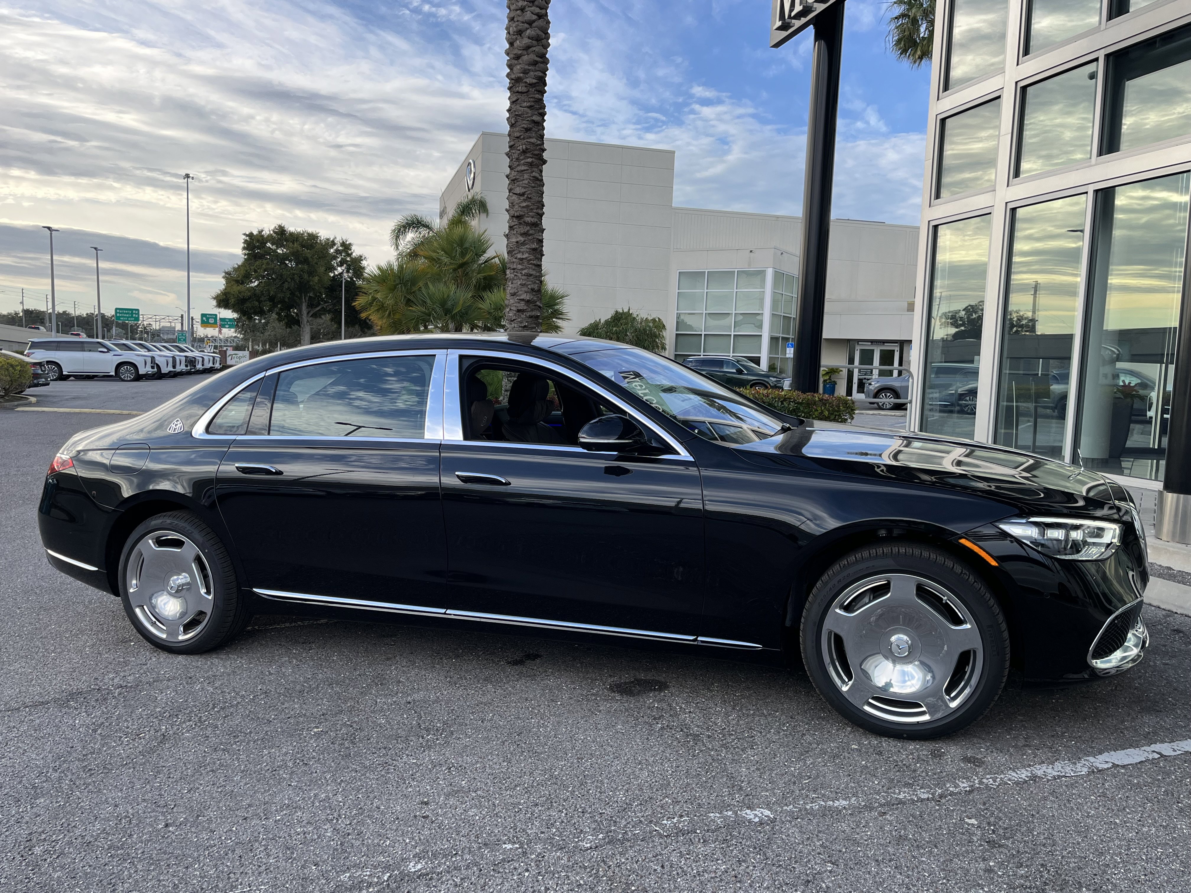 New 2026 Mercedes-Benz Maybach S 580 4MATIC image 9