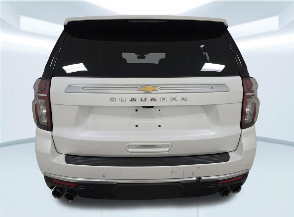 Used 2022 Chevrolet Suburban High Country RWD image 6