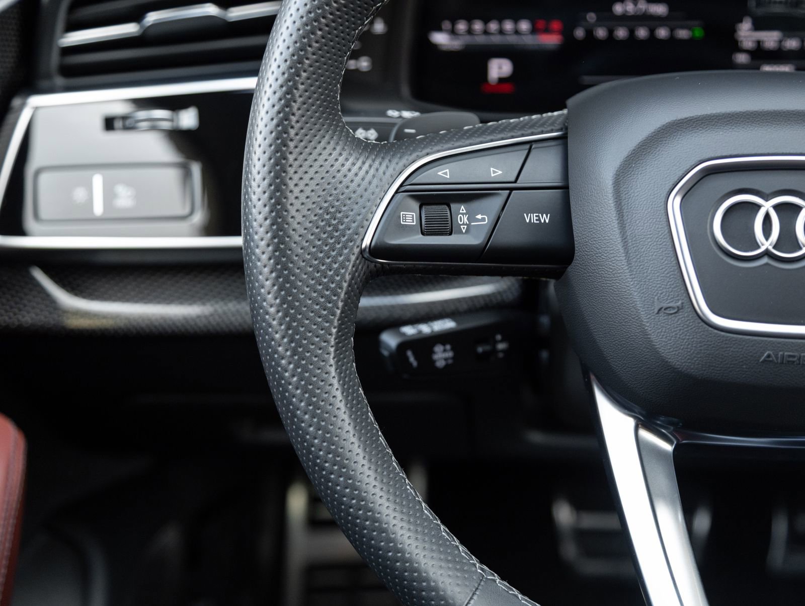 Used 2021 Audi SQ7 Prestige image 15