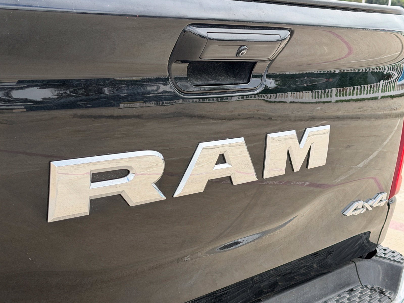 Used 2026 RAM 1500 Laramie AWD/4WD image 11