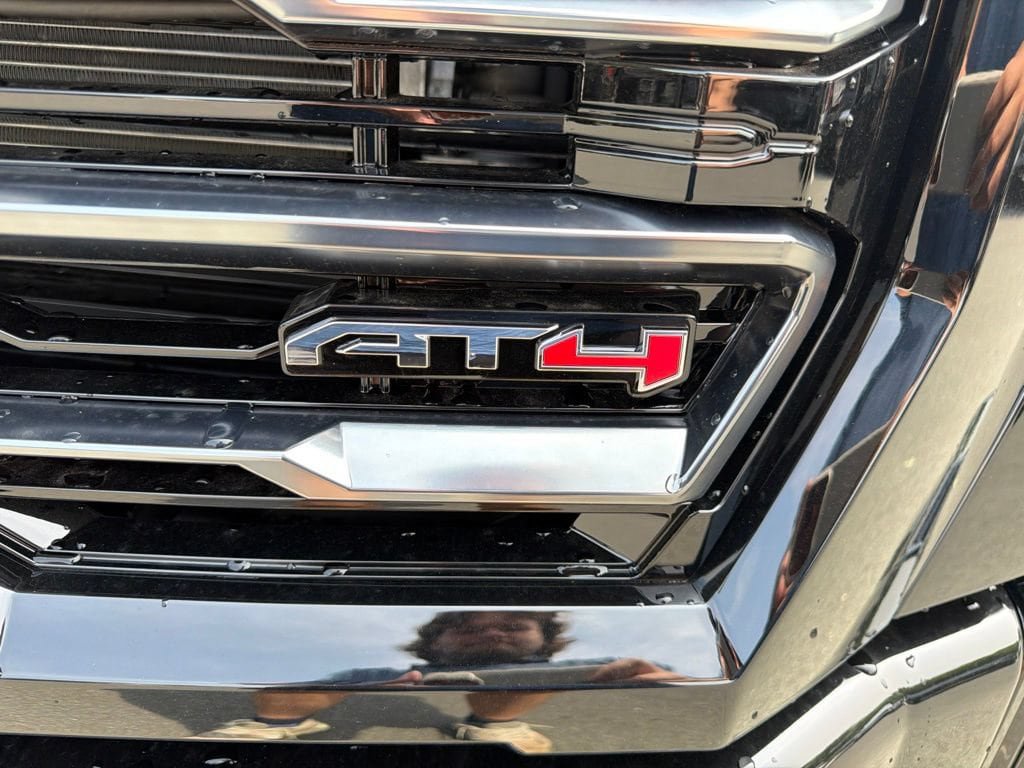 New 2026 GMC Sierra 2500 AT4 w/ AT4 Premium Plus Package AWD/4WD image 10