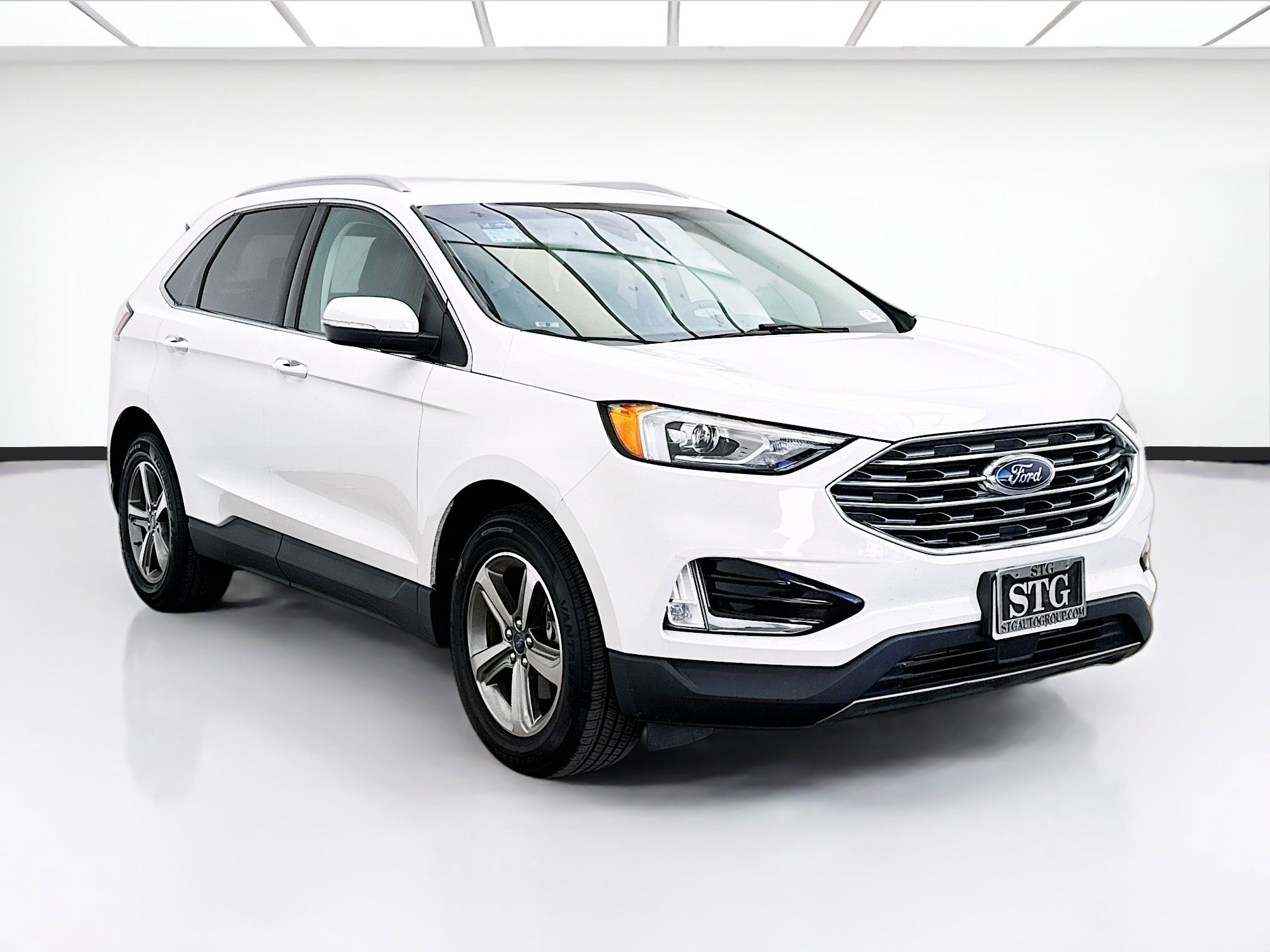 Used 2020 Ford Edge SEL w/ Convenience Package image 3