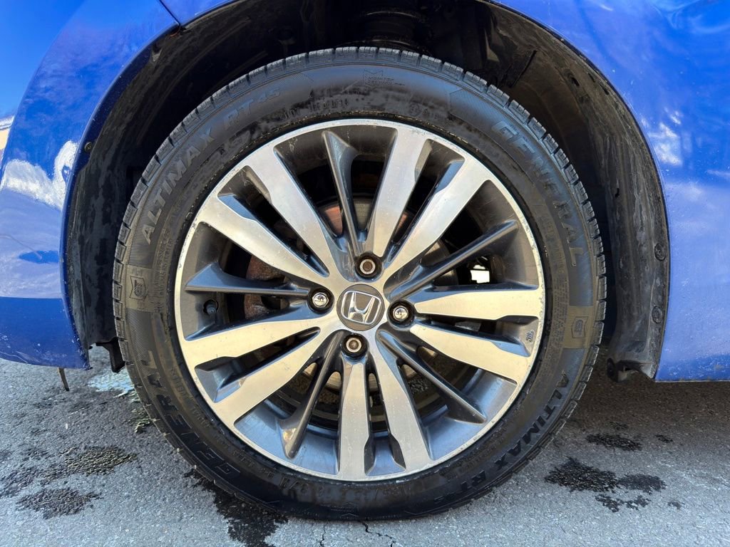 Used 2015 Honda Fit EX image 34