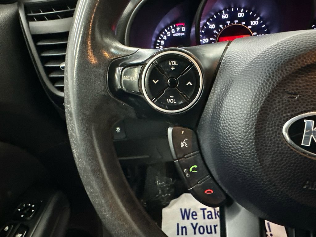 Used 2015 Kia Soul FWD image 23