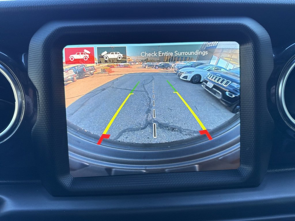 Used 2021 Jeep Wrangler Unlimited Rubicon w/ Trailer Tow Package image 22