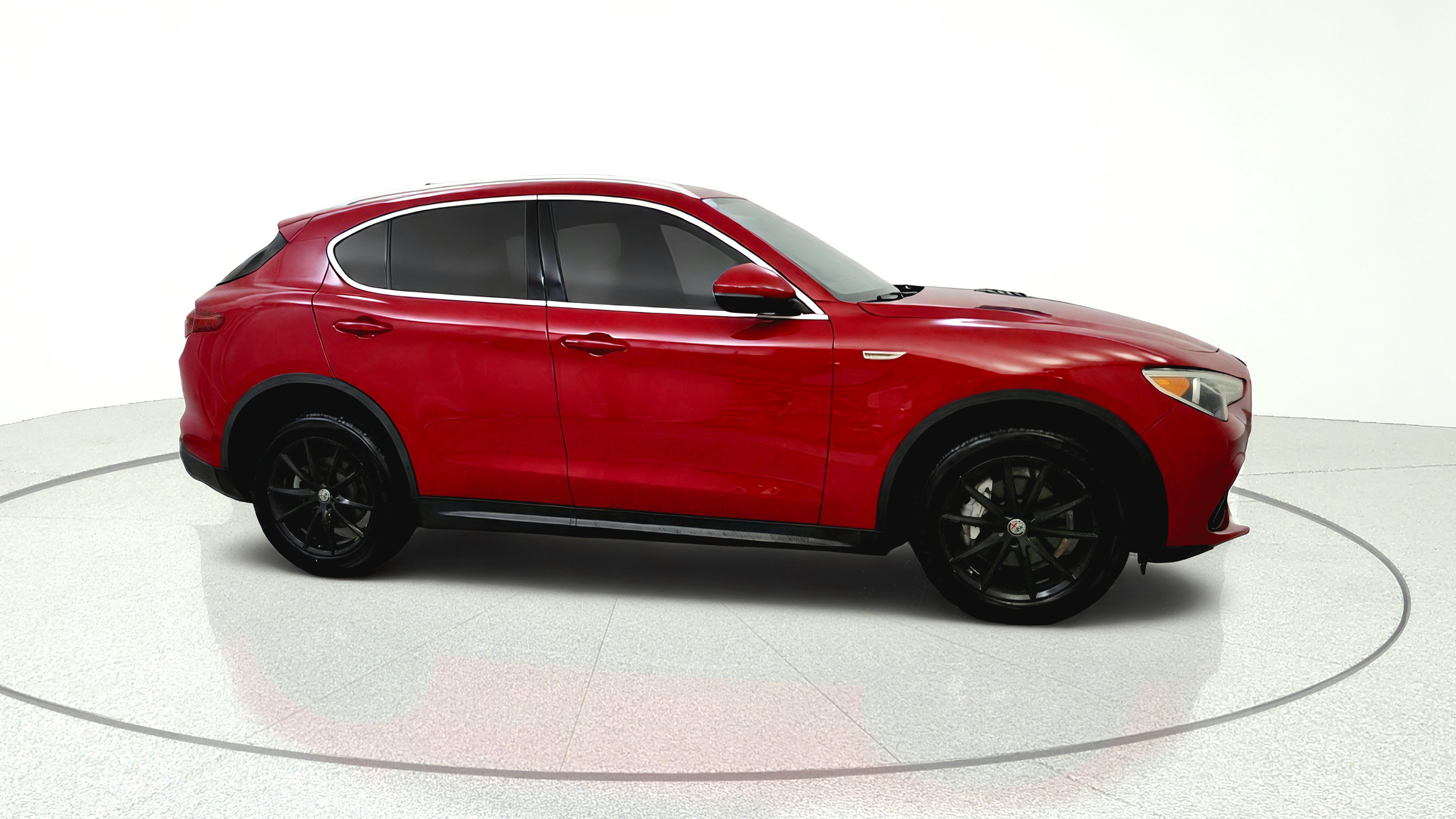 Used 2018 Alfa Romeo Stelvio AWD image 8