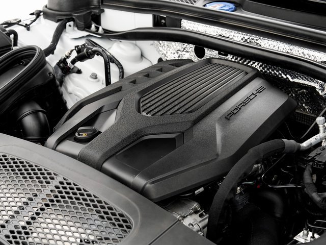 Used 2025 Porsche Macan image 29