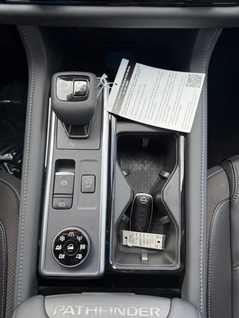 New 2026 Nissan Pathfinder SL w/ SL Premium Package AWD/4WD image 24