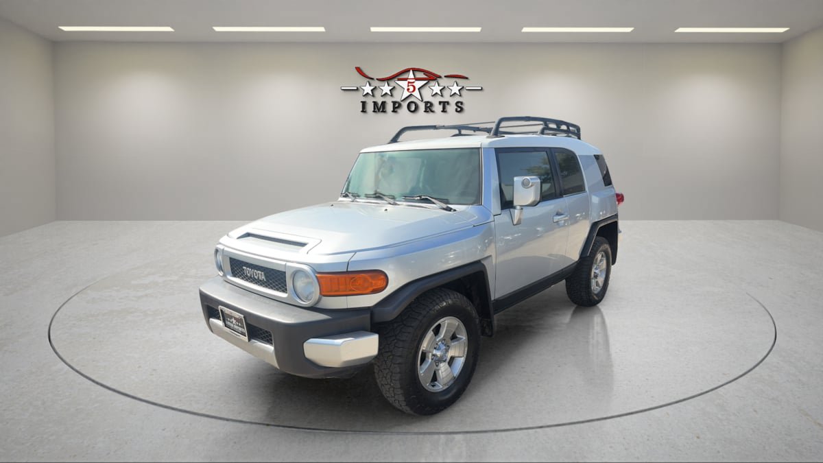Used 2007 Toyota FJ Cruiser 4WD image 2