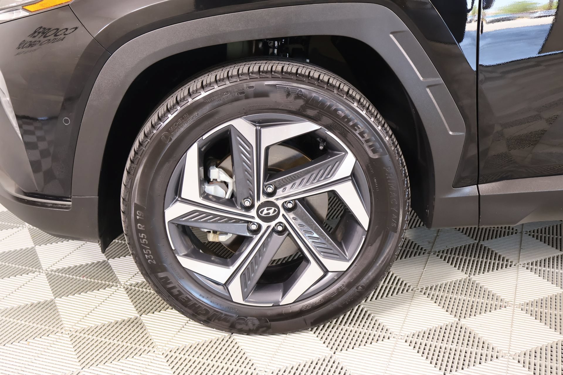 Certified 2024 Hyundai Tucson Limited AWD/4WD image 19