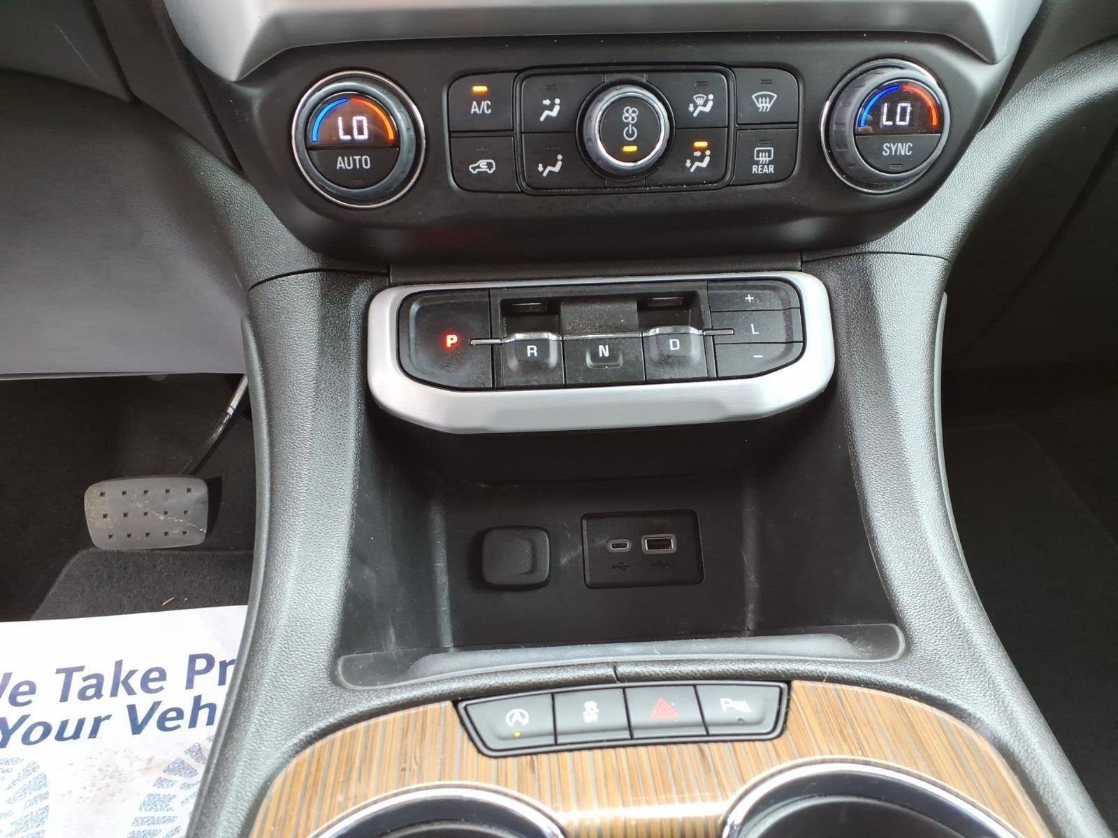Used 2023 GMC Acadia SLE w/ Driver Convenience Package AWD/4WD image 12
