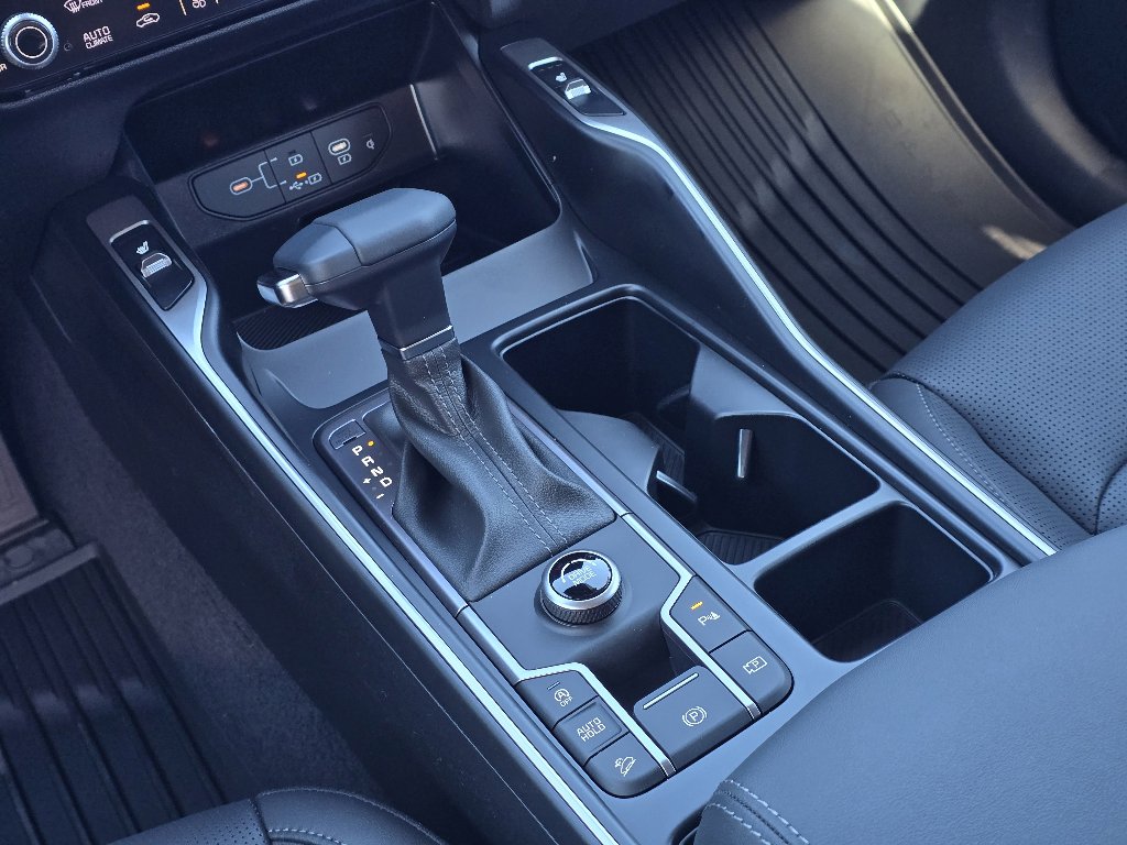 New 2025 Kia Sorento S w/ Panoramic Sunroof Package image 17