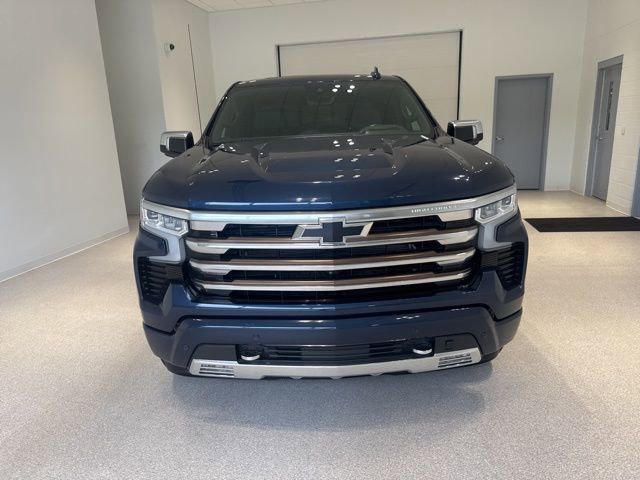 Certified 2022 Chevrolet Silverado 1500 High Country w/ Technology Package image 2