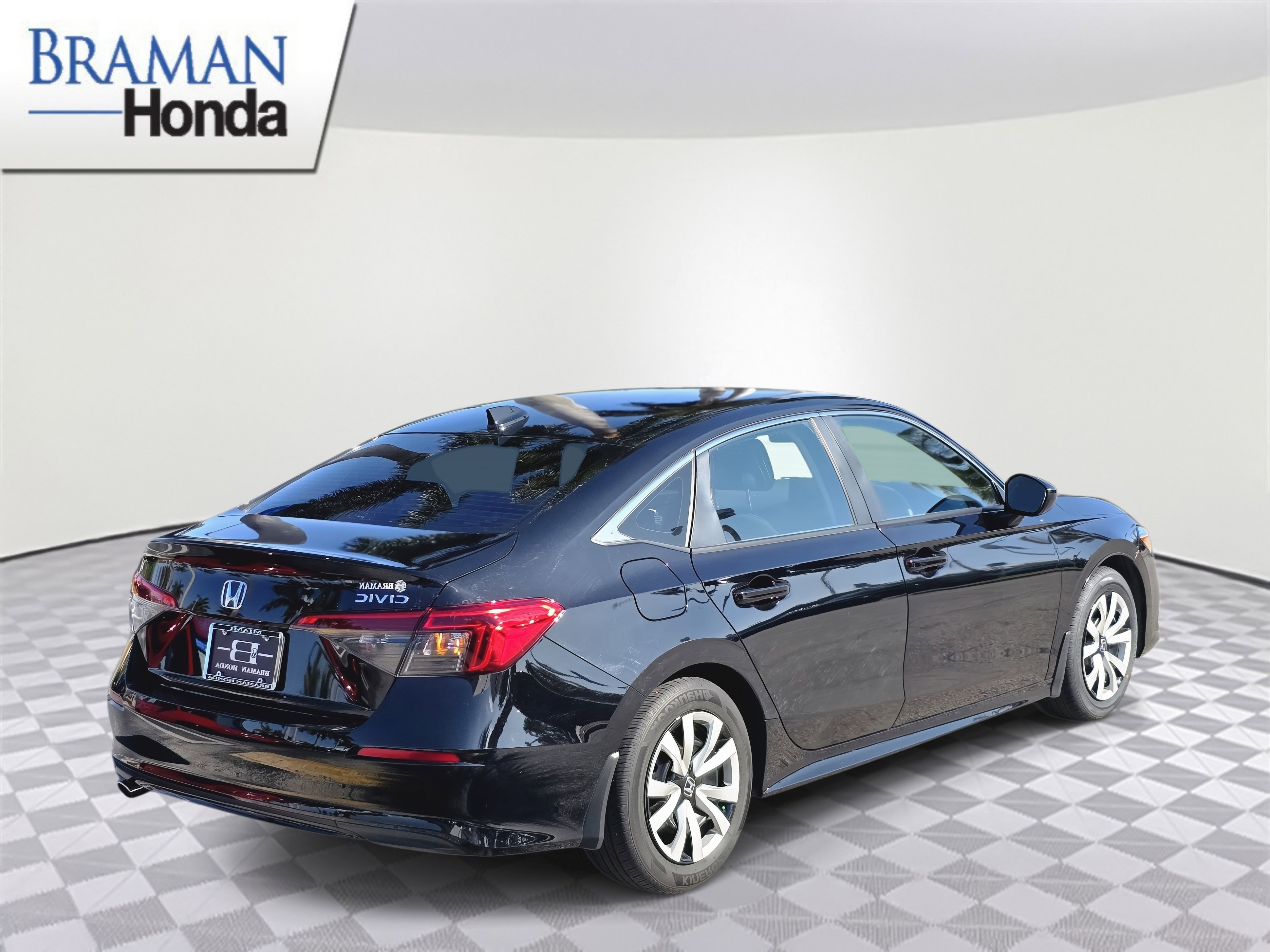 Certified 2024 Honda Civic LX image 4