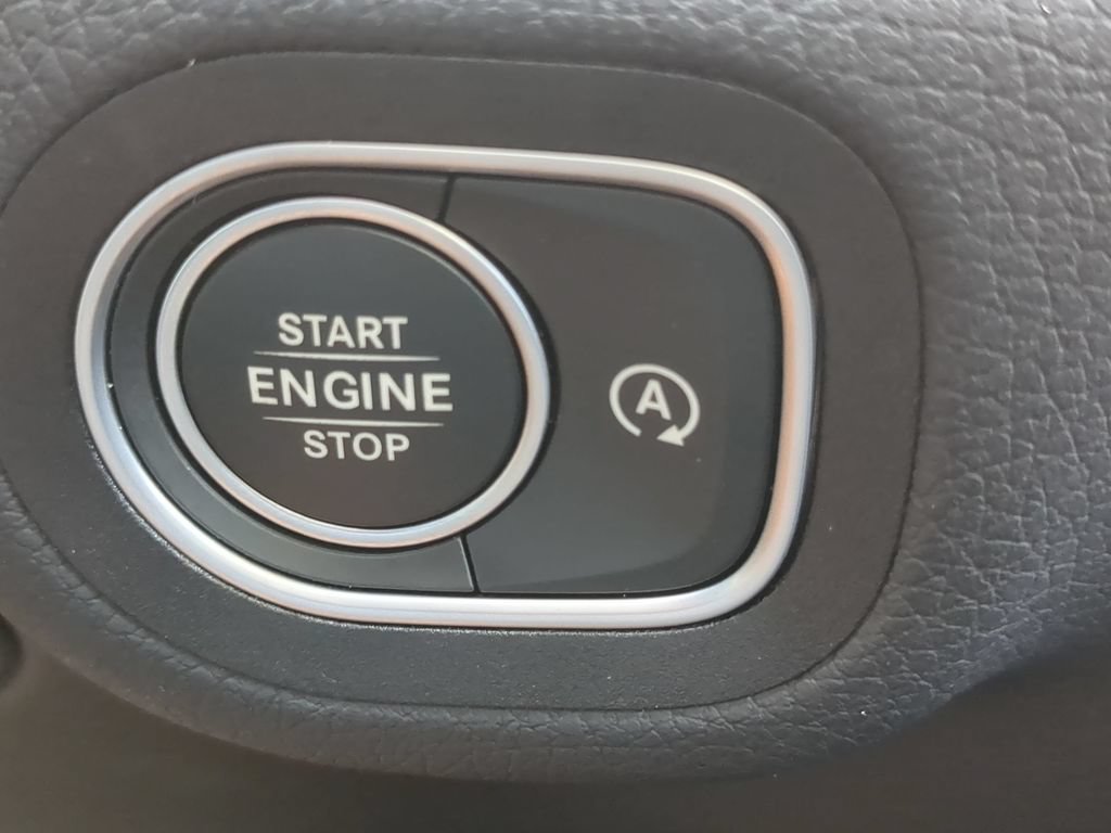 Used 2025 Mercedes-Benz GLE 350 4MATIC image 16